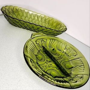 Lot 2 small vintage 50s Indiana Glass olivegreen  glass servingdishes beautiful!